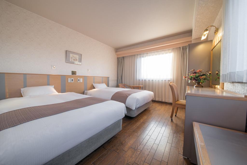 Takayama City Hotel Four Seasons Exterior photo