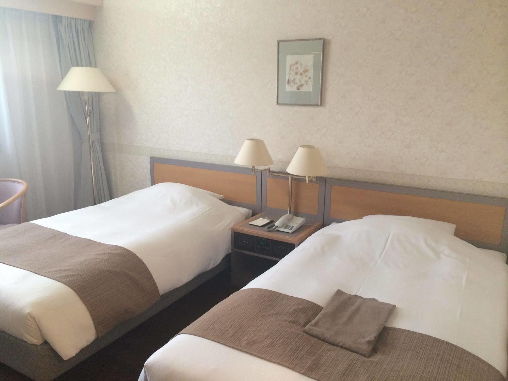 Takayama City Hotel Four Seasons Exterior photo